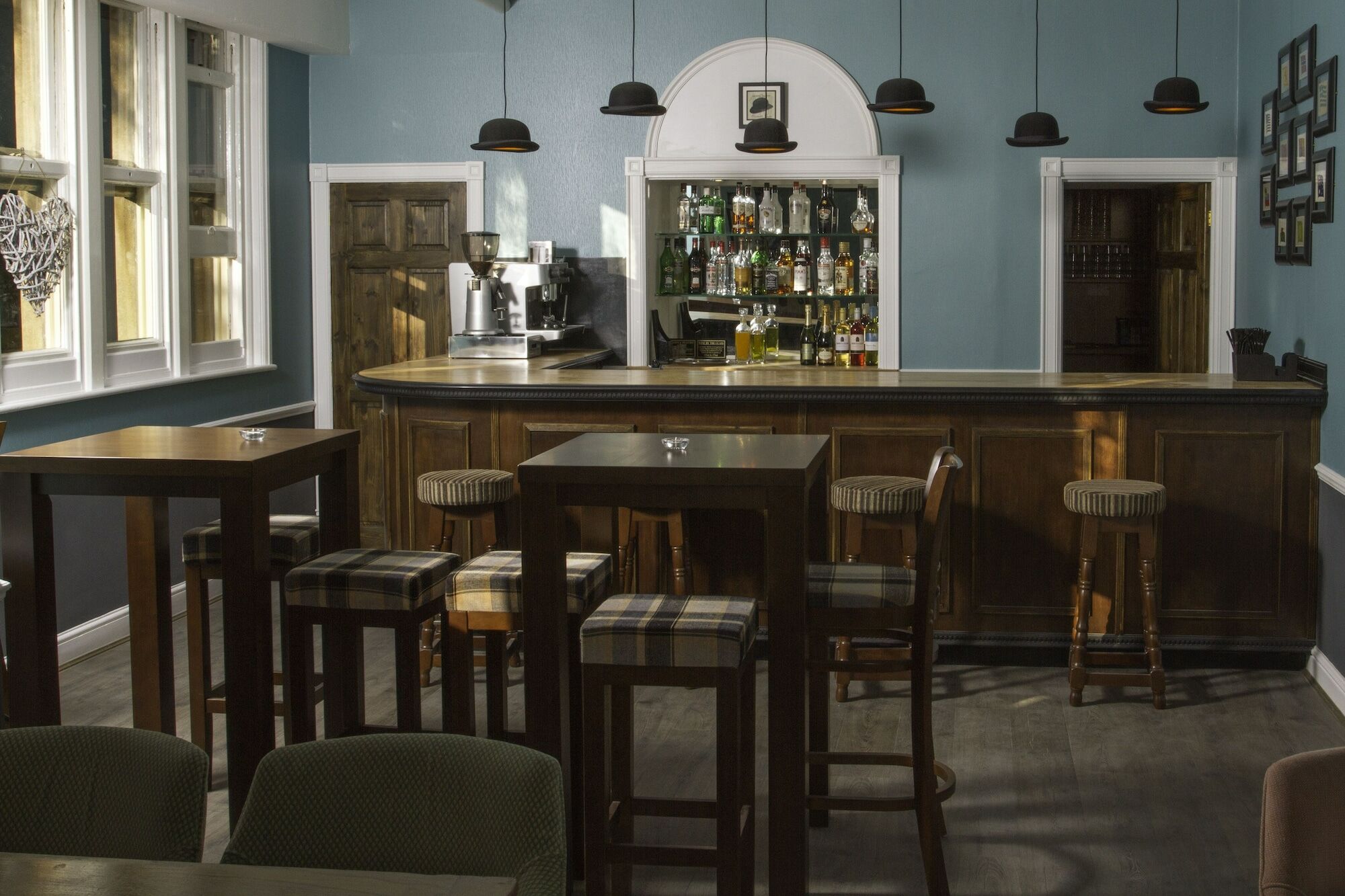 Cantley House - 4* Wokingham